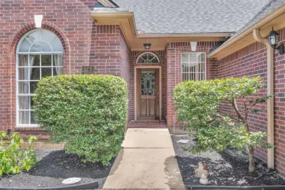 529 Stephen F Austin Drive, Conroe, TX 77302 - Photo 6