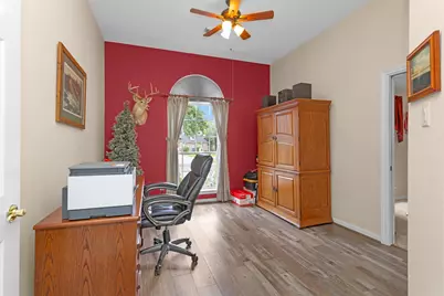 529 Stephen F Austin Drive, Conroe, TX 77302 - Photo 22
