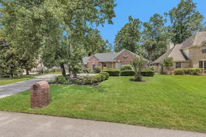 529 Stephen F Austin Drive, Conroe, TX 77302 - Photo 8