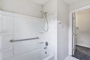 535 Edgebrook Dr, Houston, TX 77034 - Photo 16