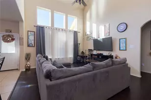 12930 Palm Leaf Ct, Houston, TX 77044 - Photo 8