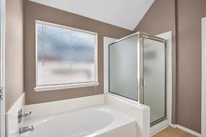 3907 Vinecrest Drive, Pearland, TX 77584 - Photo 10