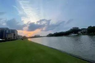 18519 Egret Bay Blvd, Webster, TX 77058 - Photo 16