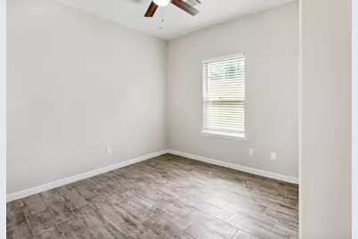 5911 Westover Street, Houston, TX 77033 - Photo 18