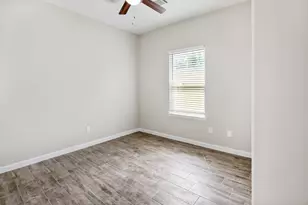 5911 Westover St, Houston, TX 77033 - Photo 18