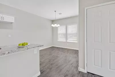 5911 Westover Street, Houston, TX 77033 - Photo 4