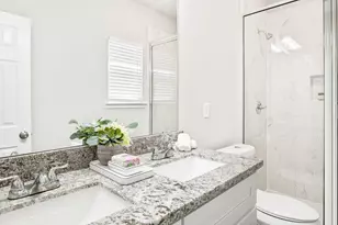 5911 Westover St, Houston, TX 77033 - Photo 12