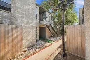 6500 Sands Point Dr, Houston, TX 77074 - Photo 2