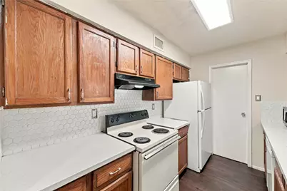 6500 Sands Point Drive #708, Houston, TX 77074 - Photo 14