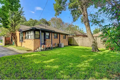 1926 W McKinney Street, Houston, TX 77019 - Photo 10