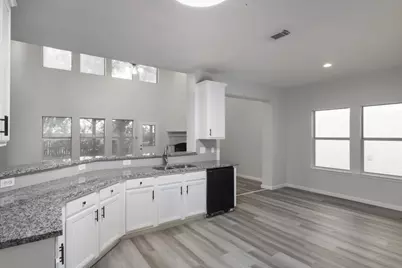 5326 Coastline Street, Baytown, TX 77521 - Photo 8