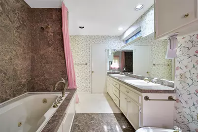 11931 Arbordale Lane, Bunker Hill Village, TX 77024 - Photo 34