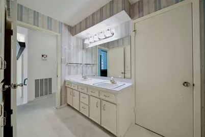 11931 Arbordale Lane, Bunker Hill Village, TX 77024 - Photo 42