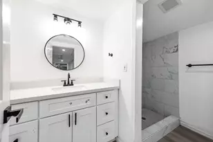 4356 Phlox St, Houston, TX 77051 - Photo 36