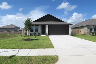 921 Woodhaven Lks Dr, La Marque, TX 77568 - Photo 2