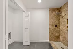 5902 Reamer St, Houston, TX 77074 - Photo 30