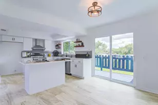 402 Tresvant Dr, Webster, TX 77598 - Photo 22