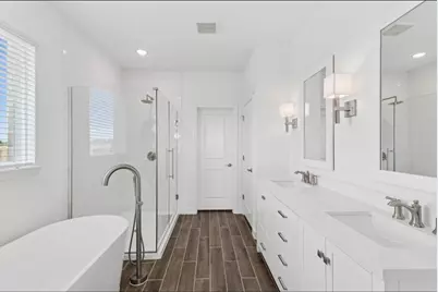 12106 Old Fashion Circle, Mont Belvieu, TX 77535 - Photo 4