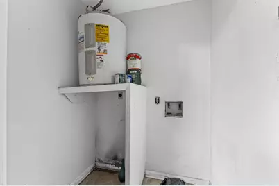 7402 Alabonson Road #303, Houston, TX 77088 - Photo 18