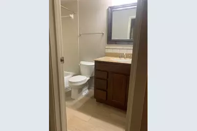 766 Memorial Mews Street #B, Houston, TX 77079 - Photo 16