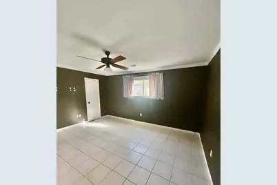 2023 Westlake Road, Houston, TX 77062 - Photo 12