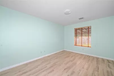 10950 Linden Gate Drive, Houston, TX 77075 - Photo 16