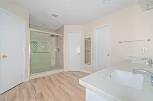 10950 Linden Gate Dr, Houston, TX 77075 - Photo 12