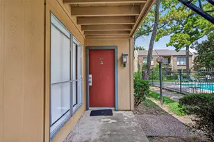 3303 W Greenridge Dr, Houston, TX 77057 - Photo 2