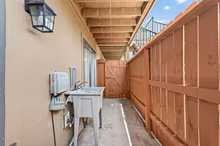 3303 W Greenridge Dr, Houston, TX 77057 - Photo 38