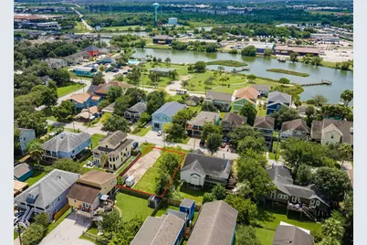 822 Cedar Road, Clear Lake Shores, TX 77565 - Photo 4