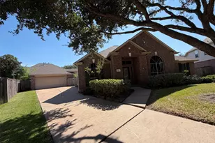 3303 Thistlegrove Ln, Sugar Land, TX 77498 - Photo 2