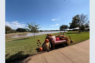 3303 Thistlegrove Lane, Sugar Land, TX 77498 - Photo 26