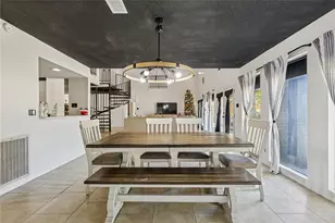 1202 Greenbriar Dr, Huntsville, TX 77340 - Photo 14