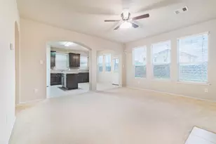 1315 Squire Dr, Baytown, TX 77521 - Photo 4