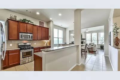 601 Chesterfield Lane, League City, TX 77573 - Photo 6