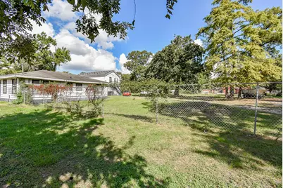 2413 E Crosstimbers Street, Houston, TX 77093 - Photo 10