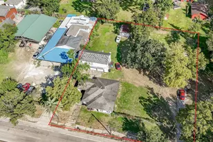 2413 E Crosstimbers St, Houston, TX 77093 - Photo 2