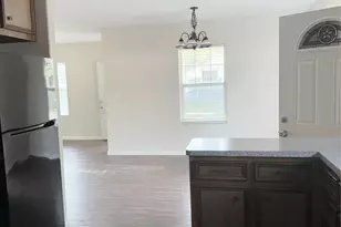 210 E Homan St, Baytown, TX 77520 - Photo 10