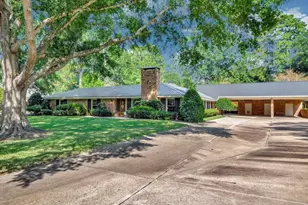 2810 Colonial Dr, Nacogdoches, TX 75965 - Photo 2