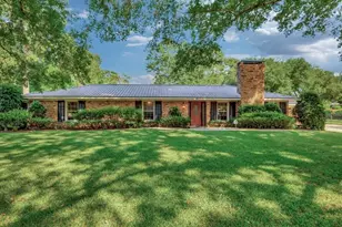 2810 Colonial Dr, Nacogdoches, TX 75965 - Photo 1
