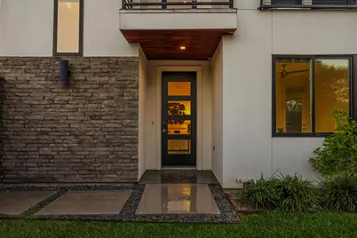 7327 Shadyvilla Pointe Drive, Houston, TX 77055 - Photo 6