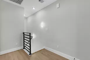 1030 Reverend B J Lewis Dr, Houston, TX 77088 - Photo 12