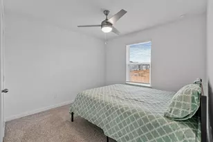 10116 Penryn Forest Ln, Houston, TX 77051 - Photo 8