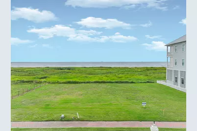 1833 Seaside Drive, Galveston, TX 77550 - Photo 4