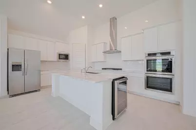2911 Golden Isle Drive, Texas City, TX 77568 - Photo 10