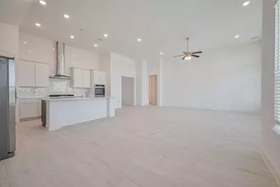 2911 Golden Isle Drive, Texas City, TX 77568 - Photo 8