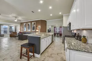 9519 Carson Ln, Rosharon, TX 77583 - Photo 10