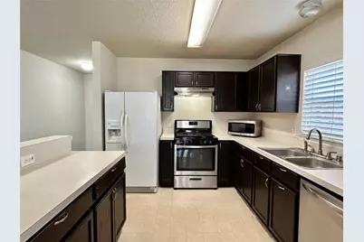 10623 Sugar Trace Drive, Sugar Land, TX 77498 - Photo 8