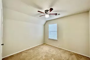 10623 Sugar Trace Dr, Sugar Land, TX 77498 - Photo 36