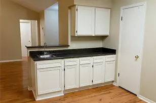 1014 Stoneleigh Ct, Tomball, TX 77375 - Photo 8